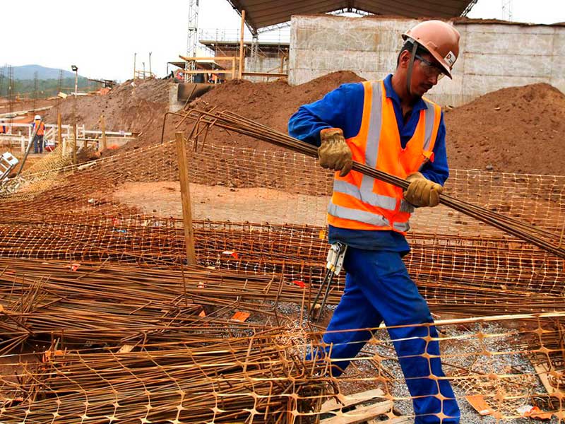 Resultado de abril mantém otimismo moderado na indústria de materiais | Construa Negócios